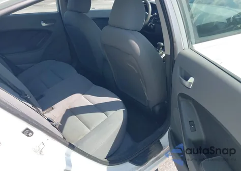 2017 Kia Forte Lx из США, поврежденный, VIN 3KPFK4A78HE087477